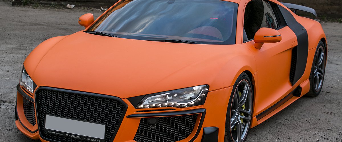 Зеркало мира (Audi R8)