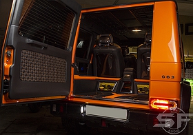 Mercedes Benz G63 AMG тюнинг, установка аудиосистемы и раздельный задний ряд. sf-audio sf-design в автомобили w463 w464